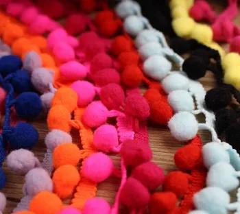 40 yards/lot Cheap 19 Color Available Macrame Ball Pom Trims 2.5cm Wide Ball Ribbon Trim Decorative Lace Pompom Fringe Sewing
40 yards/lot Cheap 19 Color Available Macrame Ball Pom Trims 2.5cm Wide Ball Ribbon Trim Decorative Lace Pompom Fringe Sewing