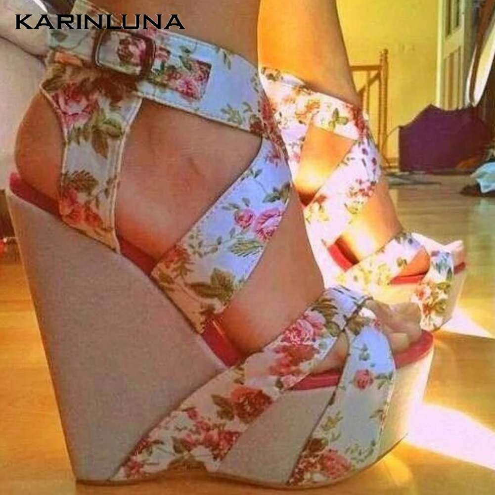 brand new sexy super high heels Women Shoes sandals woman lady bohemia flowers print Prom party Summer Party wedges Shoes Woman
brand new sexy super high heels Women Shoes sandals woman lady bohemia flowers print Prom party Summer Party wedges Shoes Woman
