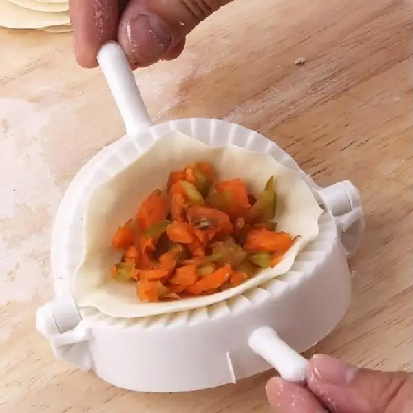 Ravioli Mould Dumplings Cutter Dumpling Maker Form Wrapper Presses Molds Cooking Pastry Cutter
Ravioli Mould Dumplings Cutter Dumpling Maker Form Wrapper Presses Molds Cooking Pastry Cutter