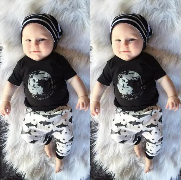 Newborn Baby Girls Boys Clothes Set 100%Cotton Short-sleeved Letter T-shirt+Pants Infant 2pcs Suit Toddler Kids Clothing Outfits
Newborn Baby Girls Boys Clothes Set 100%Cotton Short-sleeved Letter T-shirt+Pants Infant 2pcs Suit Toddler Kids Clothing Outfits