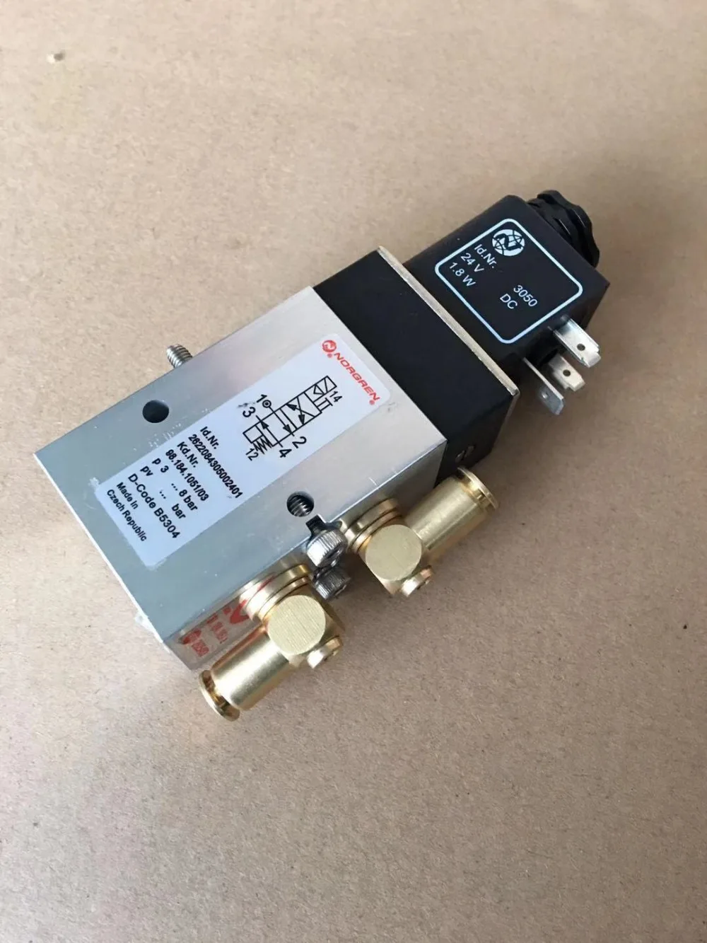 5 pieces 98.184.1051 Valve HLRION 2625484 for Heidelberg SM/CD 102 Offset Printing Press New
5 pieces 98.184.1051 Valve HLRION 2625484 for Heidelberg SM/CD 102 Offset Printing Press New
