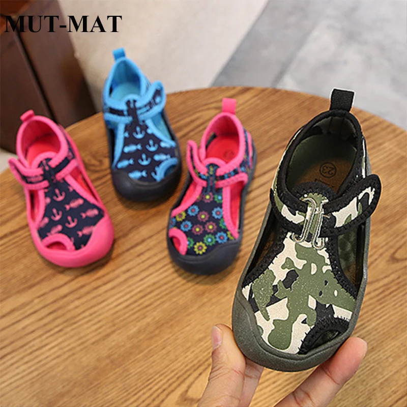 2019 summer new children's shoes magic stickers non-slip soft bottom beach boys and girls sandals
2019 summer new children's shoes magic stickers non-slip soft bottom beach boys and girls sandals