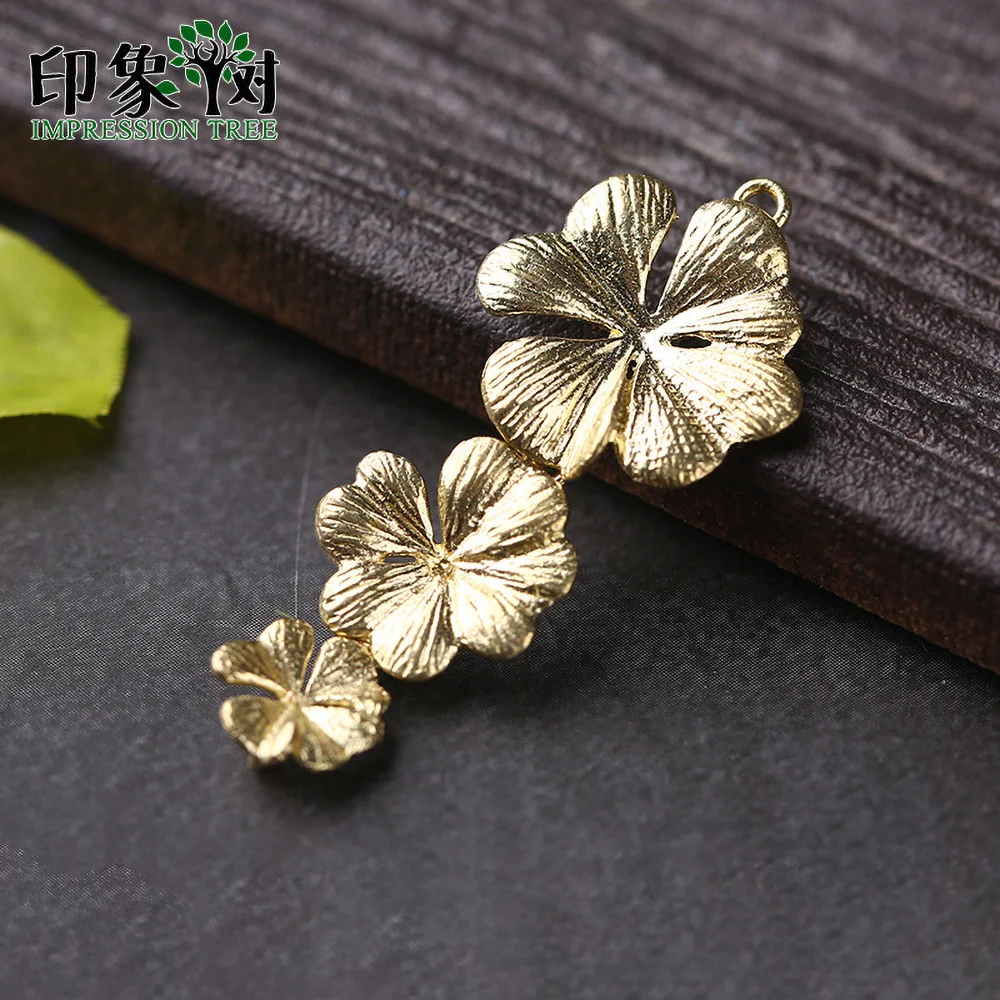 5pcs 15*38mm Gold Plating Copper Three Plum Blossoms Shape Charms Accessories For DIY Jewelry Making Bracelet Accessories 27096
5pcs 15*38mm Gold Plating Copper Three Plum Blossoms Shape Charms Accessories For DIY Jewelry Making Bracelet Accessories 27096