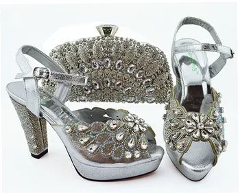 Nice fashion silver italian shoes and bag matching set with many rhinestones with big size 38-43 high heel shoe and bag SB8363-3
Nice fashion silver italian shoes and bag matching set with many rhinestones with big size 38-43 high heel shoe and bag SB8363-3