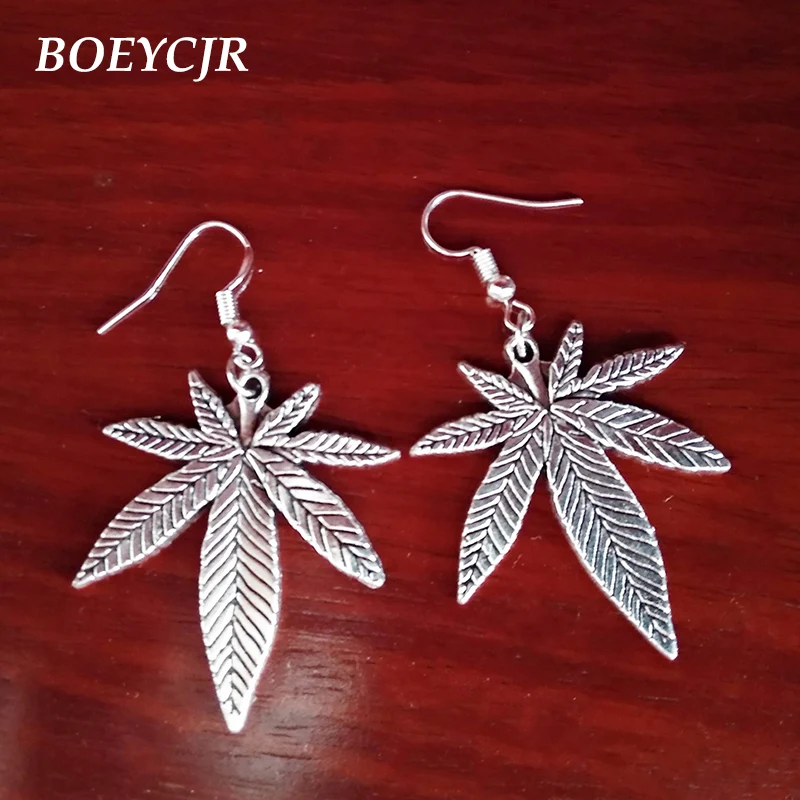 BOEYCJR Hip Hop street style Cannabis Leaf Metal Drop Earrings Handmade Fashion Jewelry Dangle Earrings for Women Gift 2019
BOEYCJR Hip Hop street style Cannabis Leaf Metal Drop Earrings Handmade Fashion Jewelry Dangle Earrings for Women Gift 2019