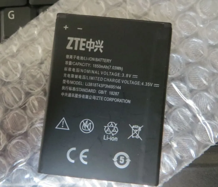 FOR ZTE V830W Kis 3 Max 1850mah LI3818T43P3H695144 battery Rechargeable Li-ion Built-in mobile phone lithium polymer battery
FOR ZTE V830W Kis 3 Max 1850mah LI3818T43P3H695144 battery Rechargeable Li-ion Built-in mobile phone lithium polymer battery