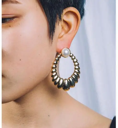 Timeless Wonder Glam Faux Pearl Cutout Oval Bamboo Stud Earrings Party Gown Punk Bijoux Runway Top Rare Women Jewelry Big 4521 
Timeless Wonder Glam Faux Pearl Cutout Oval Bamboo Stud Earrings Party Gown Punk Bijoux Runway Top Rare Women Jewelry Big 4521