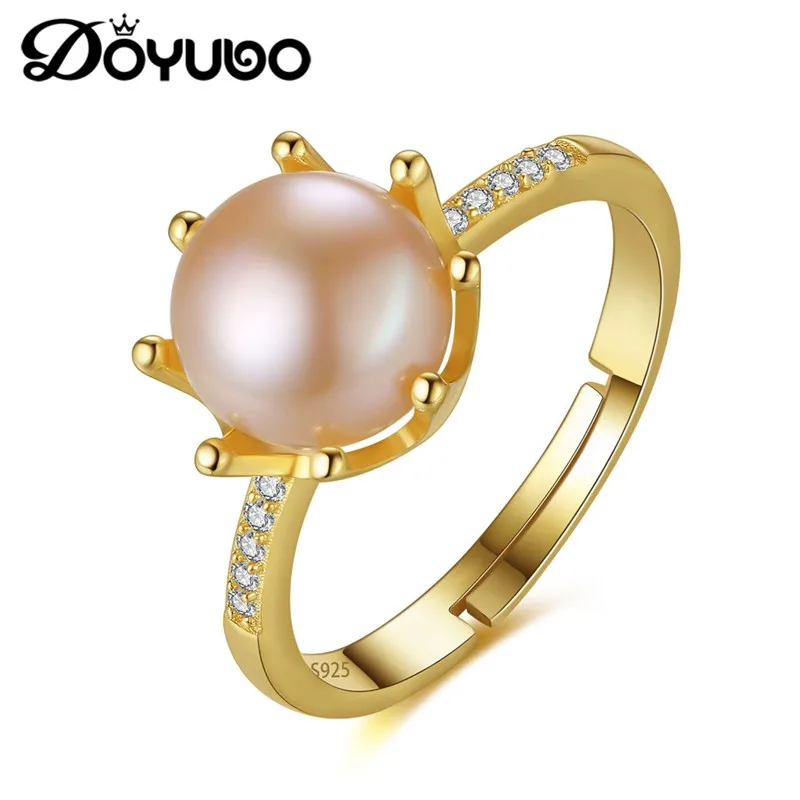 DOYUBO Antique Lady Gold Color Sterling Silver Rings 9mm Round Freshwater Pearl Ring Adjustable Crown Wedding Ring Jewelry VB297
DOYUBO Antique Lady Gold Color Sterling Silver Rings 9mm Round Freshwater Pearl Ring Adjustable Crown Wedding Ring Jewelry VB297