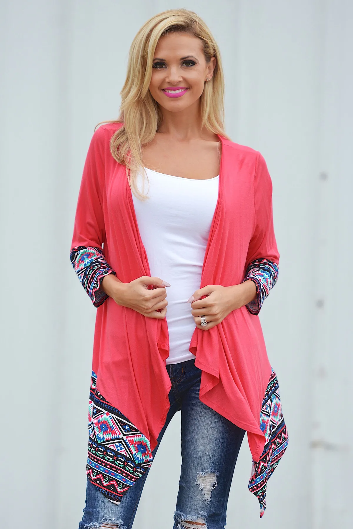 Exotic Retro Vogue Cardigan Moda Mujer Autumn Personality Cuffs Hem Printed Boho Red Long Sleeve Coat Elegant Thin Shawl Jacket
Exotic Retro Vogue Cardigan Moda Mujer Autumn Personality Cuffs Hem Printed Boho Red Long Sleeve Coat Elegant Thin Shawl Jacket