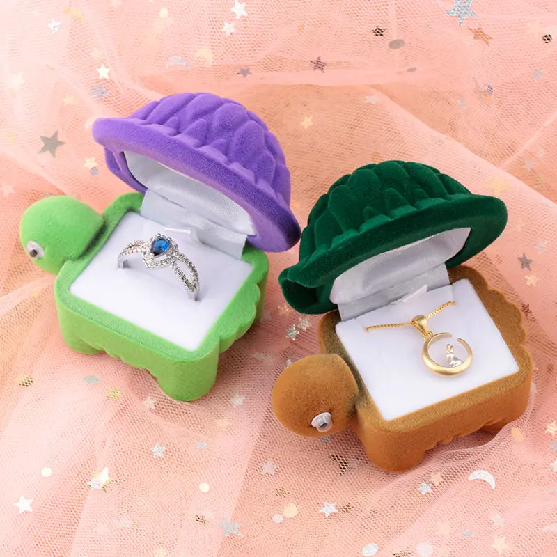 2 pieces lovely Velvet tortoise gift box jewelry box wedding ring box Necklace Ring Case Earrings Holder for jewelry display
2 pieces lovely Velvet tortoise gift box jewelry box wedding ring box Necklace Ring Case Earrings Holder for jewelry display
