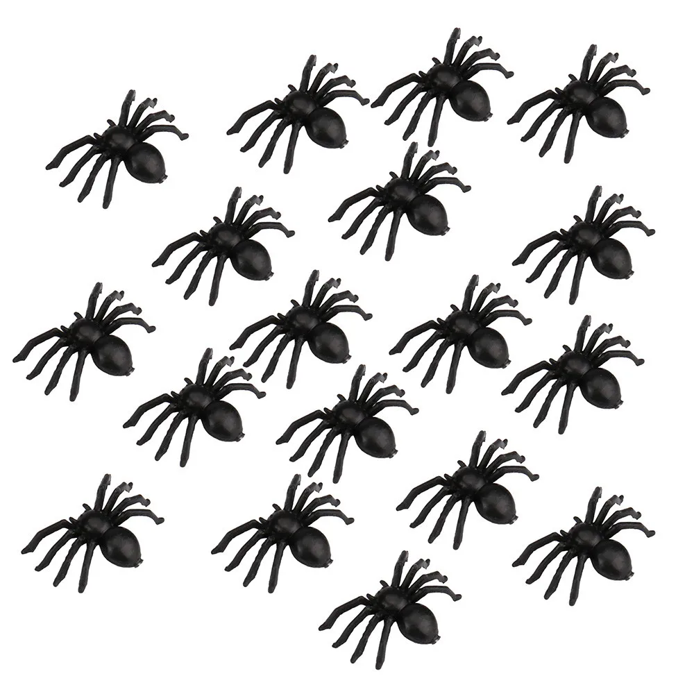 50 Fake Plastic Spiders