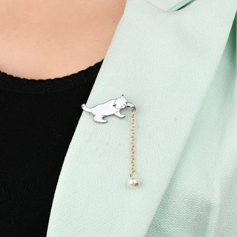 Alloy Cute Little White Imitation Pearl Cat Brooch Pins Chic Fashion Jewelry Brooch Women Accessories
Alloy Cute Little White Imitation Pearl Cat Brooch Pins Chic Fashion Jewelry Brooch Women Accessories