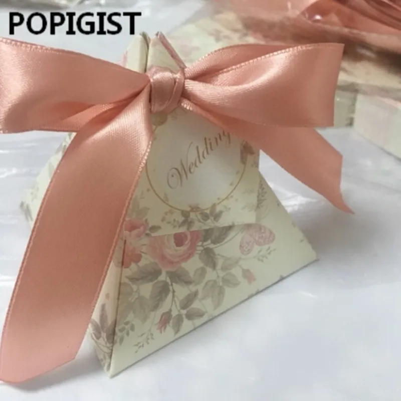 

Creative Floral Printed Triangular Pyramid Wedding Favors Candy Boxes Bridal Shower Party Gift Box With Ribbons & Tags 50pcs