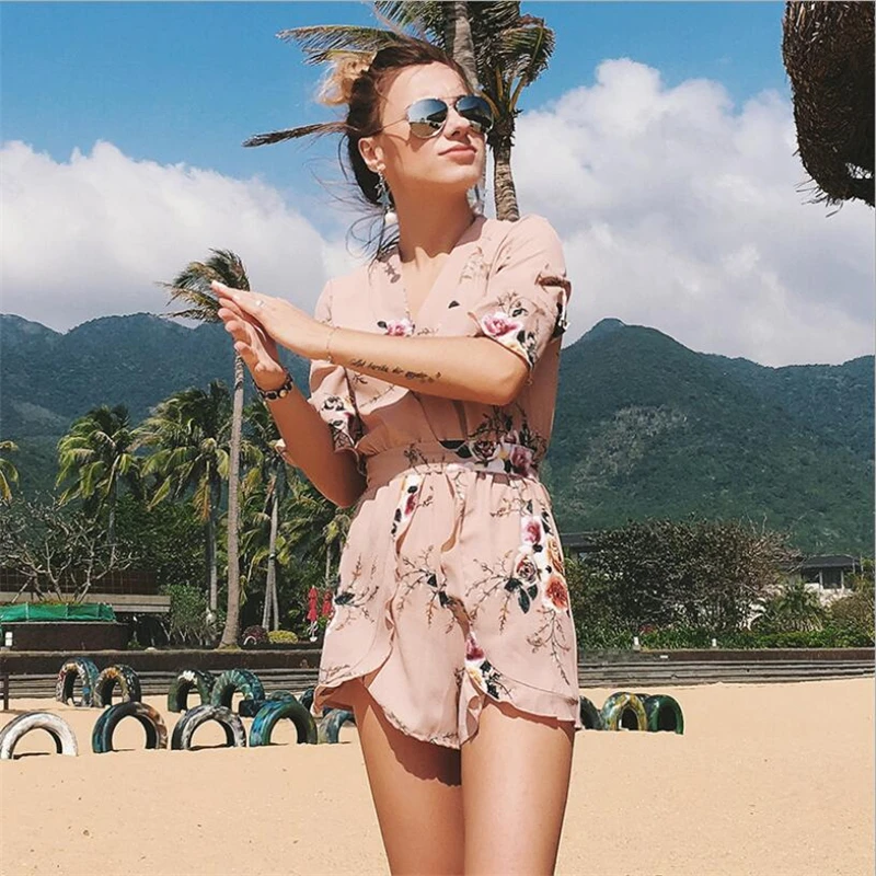 2019 Summer sexy ladies jump suit women floral print Rompers short sleeve beach jumpsuits beach dress clothes plus size XXL
2019 Summer sexy ladies jump suit women floral print Rompers short sleeve beach jumpsuits beach dress clothes plus size XXL