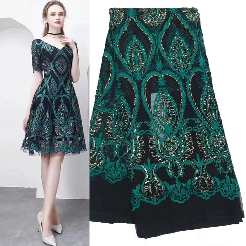 African lace Folk style Pattern 120-130 cm width fabric for Special occasions sold by the 5Yard
African lace Folk style Pattern 120-130 cm width fabric for Special occasions sold by the 5Yard