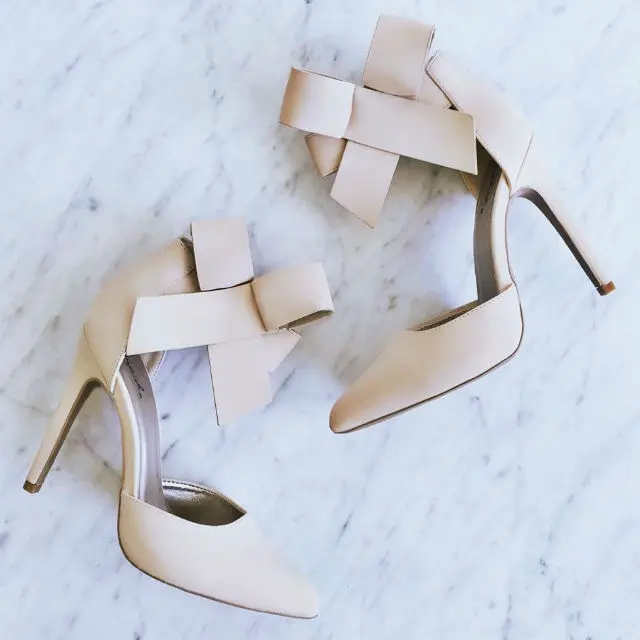 Newest nude leather bowtie heels 2017 pointed toe side big butterfly-knot high heel shoes woman dress pumps thin heels shoes
Newest nude leather bowtie heels 2017 pointed toe side big butterfly-knot high heel shoes woman dress pumps thin heels shoes