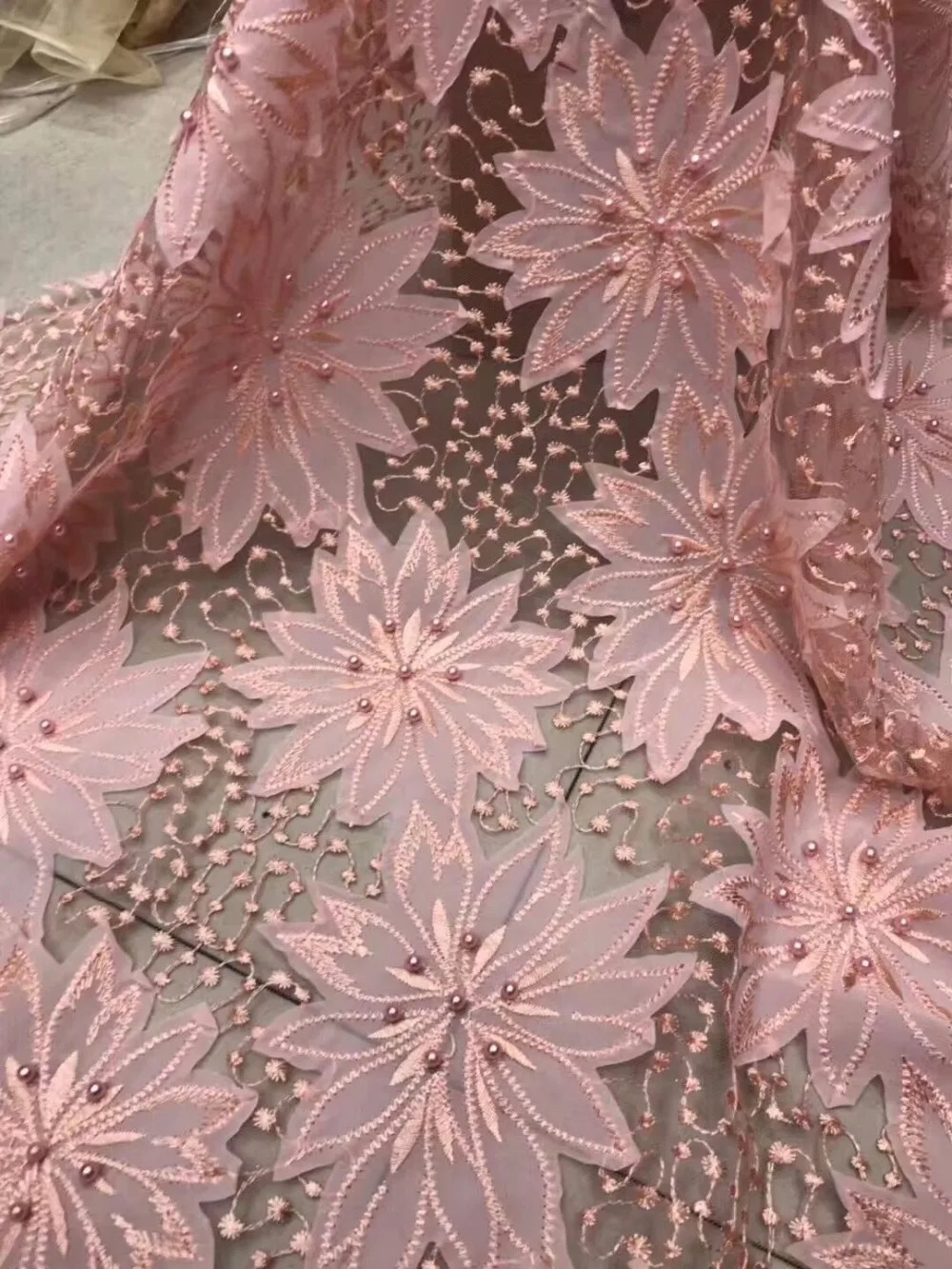 French Lace Wedding Dress Fabric 2017 French Lace With Beads Embroidered Latest African Lace With Stones For Women
French Lace Wedding Dress Fabric 2017 French Lace With Beads Embroidered Latest African Lace With Stones For Women