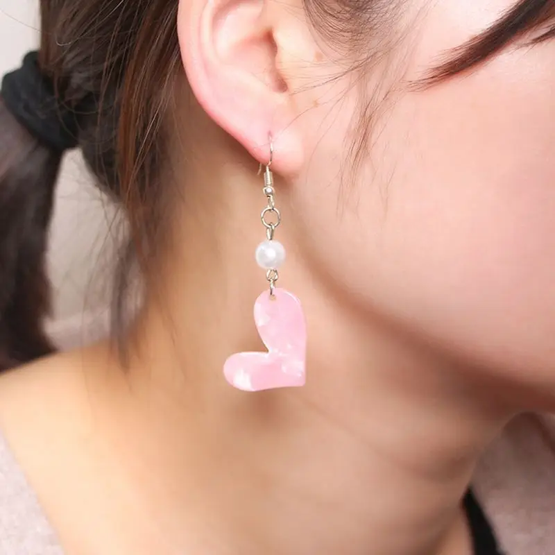 Trendy Imitation Pearls Heart Dangle Earring Vintage Statement Pink Drop Earring for Women Jewelry Gift
Trendy Imitation Pearls Heart Dangle Earring Vintage Statement Pink Drop Earring for Women Jewelry Gift