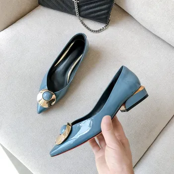 MLJUESE 2019 women pumps Soft Cow leather autumn spring metal decoration blue color pointed toe low heels shoes party dress
MLJUESE 2019 women pumps Soft Cow leather autumn spring metal decoration blue color pointed toe low heels shoes party dress