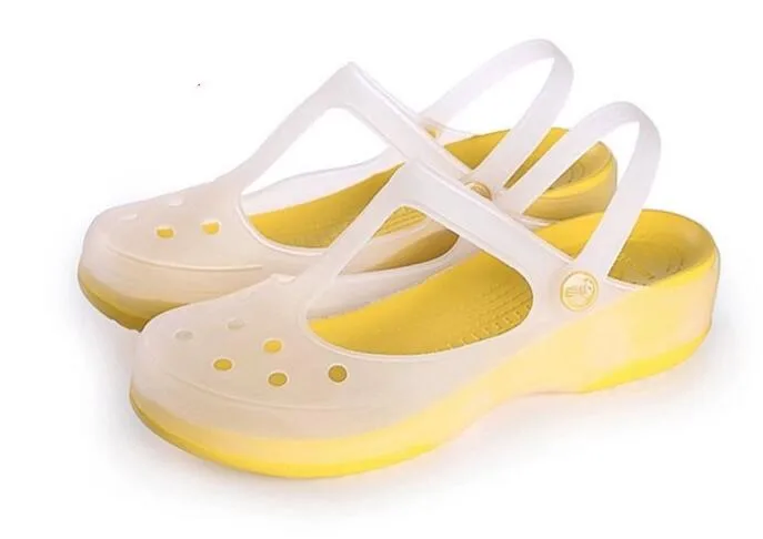 OLOMM Women's Clogs Adult Shoes Lady's Beach Sandals Slippers Garden Shoes Comfortable Candy Color Hole Jelly Shoes Summer
OLOMM Women's Clogs Adult Shoes Lady's Beach Sandals Slippers Garden Shoes Comfortable Candy Color Hole Jelly Shoes Summer