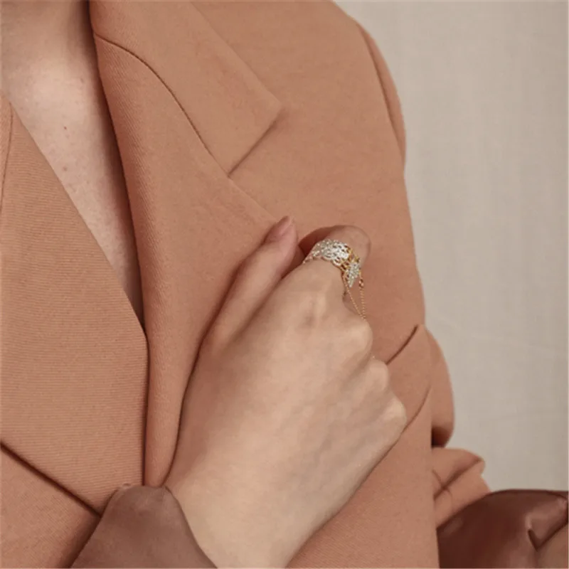 European and American minority design tassels hollow carved open ring female personality temperament adjustable
European and American minority design tassels hollow carved open ring female personality temperament adjustable