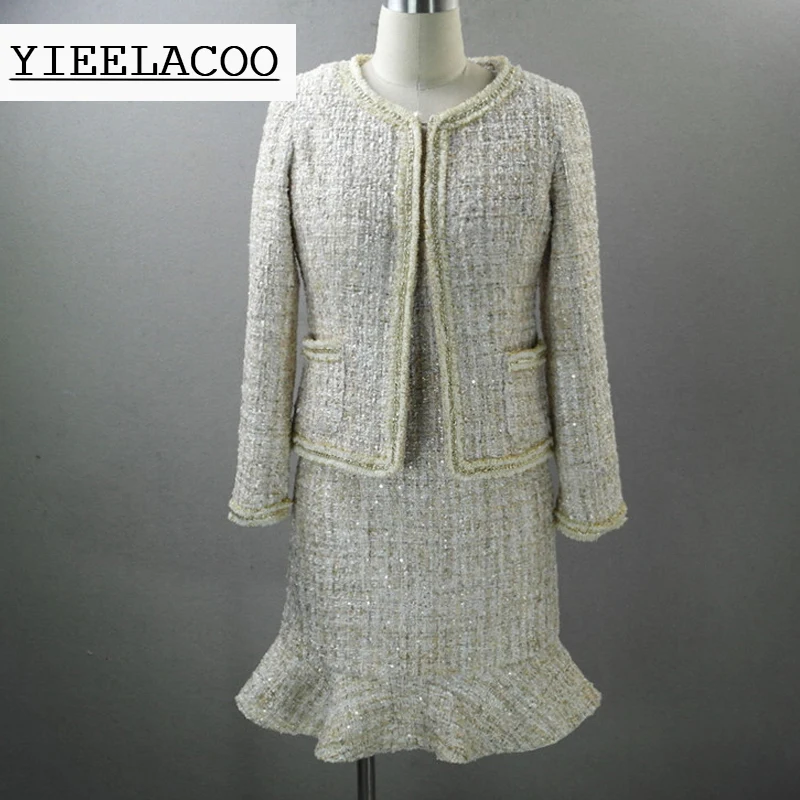 Khaki tweed jacket + sleeveless dress suit sequined fabric 2019 autumn / winter women's jacket ladies 2-piece jacket dress suit
Khaki tweed jacket + sleeveless dress suit sequined fabric 2019 autumn / winter women's jacket ladies 2-piece jacket dress suit