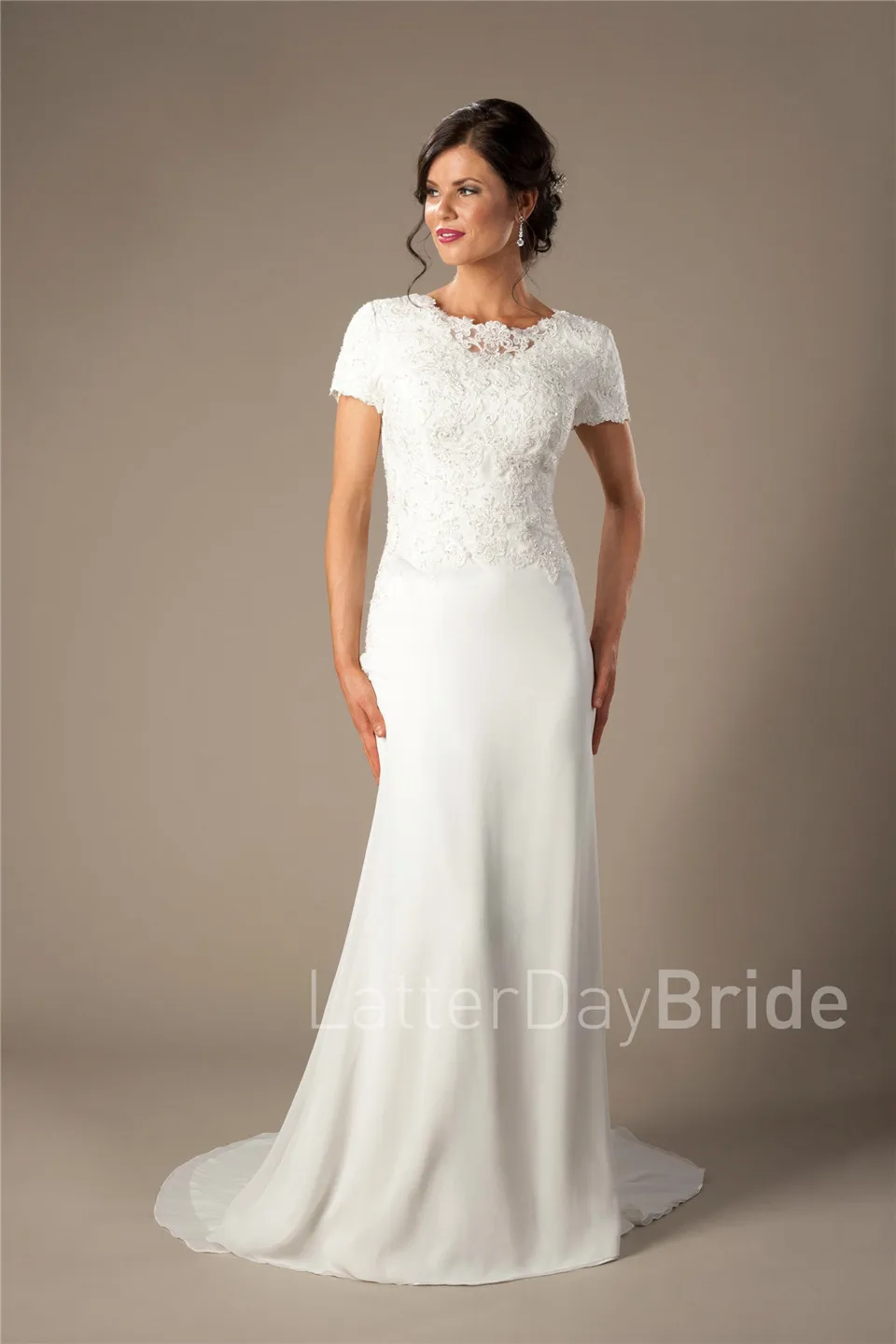 Chiffon Mermaid Beach Modest Wedding Dresses With Short Sleeves Jewel Beaded Lace Appliques Informal Summer Bridal Gowns | Свадьбы и