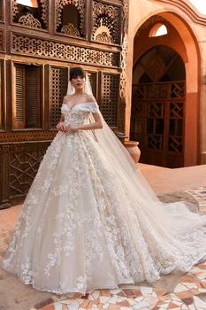 2019 Exquisite Lace Wedding Dresses Off Shoulder Custom Made Charming Moroccan Wedding Bridal Gowns With Chapel Long Veil
2019 Exquisite Lace Wedding Dresses Off Shoulder Custom Made Charming Moroccan Wedding Bridal Gowns With Chapel Long Veil