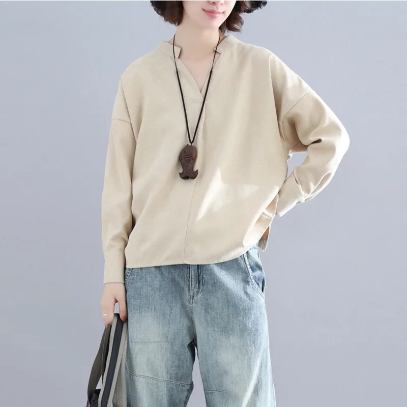Johnature Autumn Winter New Solid Color Render Tops Casual V-neck Full Sleeve Button 3 Colors Loose Render Women T-Shirts
Johnature Autumn Winter New Solid Color Render Tops Casual V-neck Full Sleeve Button 3 Colors Loose Render Women T-Shirts