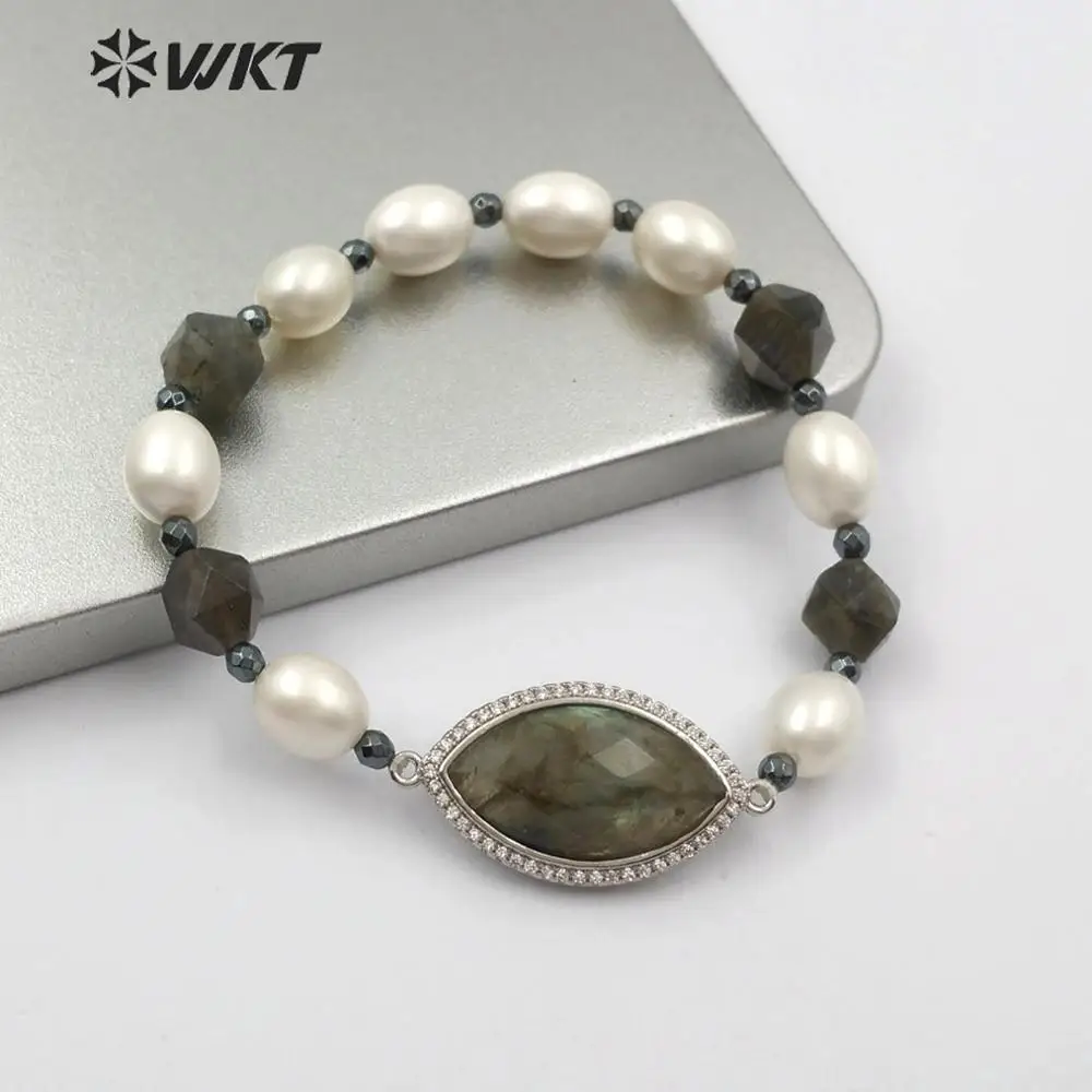 WT-B467 Labradorite & Pearl Bracelet With Evil Eye Charm Gold Silver Electroplated Bracelet Women Elastic Bracelet Jewelry
WT-B467 Labradorite & Pearl Bracelet With Evil Eye Charm Gold Silver Electroplated Bracelet Women Elastic Bracelet Jewelry