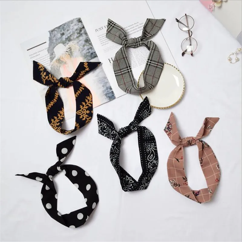 2019 New Spring Heart Plaid Striped Floral Silk Print Scarf Women Skinny Scarves Women Handle Bag Ribbons Head band Long Ties
2019 New Spring Heart Plaid Striped Floral Silk Print Scarf Women Skinny Scarves Women Handle Bag Ribbons Head band Long Ties