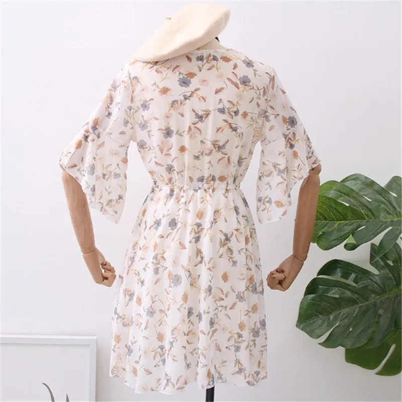 2019 Summer Dress New Vintage Fresh Floral Print V-neck Women Sexy Cinched Waist Belt Flared Sleeve Chiffon Casual Holiday Dres
2019 Summer Dress New Vintage Fresh Floral Print V-neck Women Sexy Cinched Waist Belt Flared Sleeve Chiffon Casual Holiday Dres