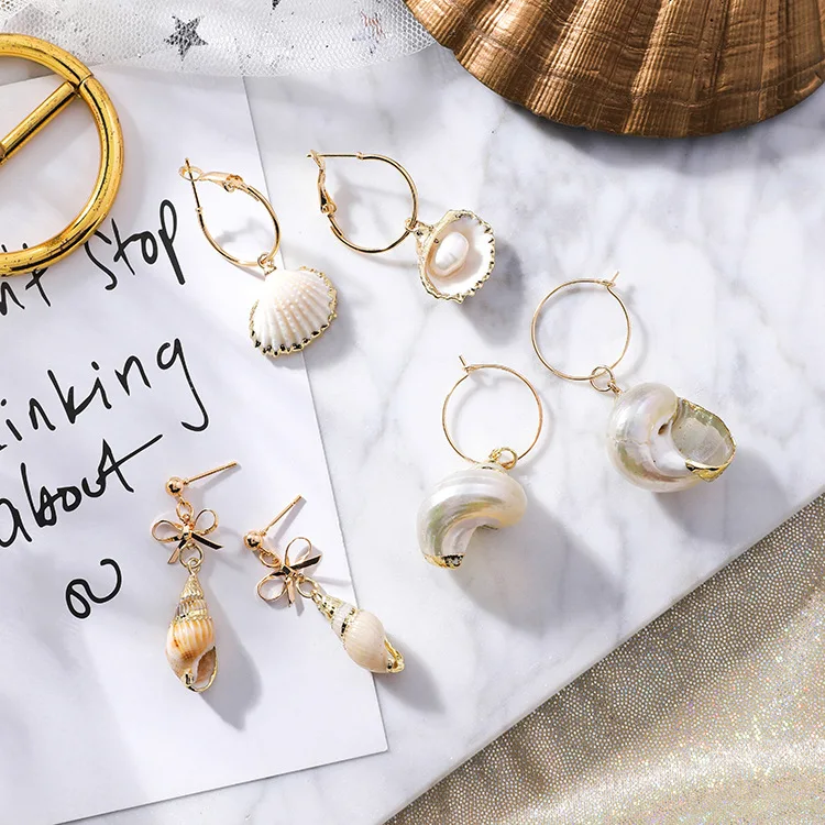 New Sea Gold Color Conch Cowrie Shell Drop Earring for Women Geometric Circle Statement Earring 2019 Fashion Beach Jewelry
New Sea Gold Color Conch Cowrie Shell Drop Earring for Women Geometric Circle Statement Earring 2019 Fashion Beach Jewelry