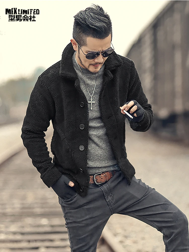Winter furry jacket men warm plush collar slim casual solid knitwear Mens fur padded new design woolen knitted cardigan F7135
Winter furry jacket men warm plush collar slim casual solid knitwear Mens fur padded new design woolen knitted cardigan F7135