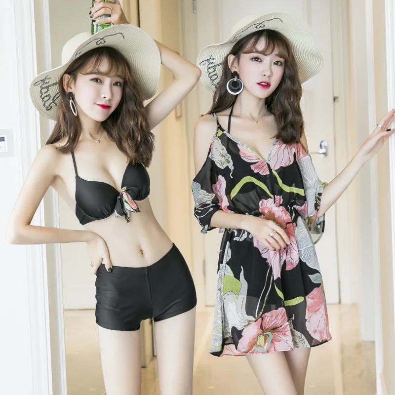 Bikinis Set Three Piece Top Quality Women's Push Up Swimsuit Bikini Flower Print Black Sexy Bandage Swimwear Biquines Halter
Bikinis Set Three Piece Top Quality Women's Push Up Swimsuit Bikini Flower Print Black Sexy Bandage Swimwear Biquines Halter