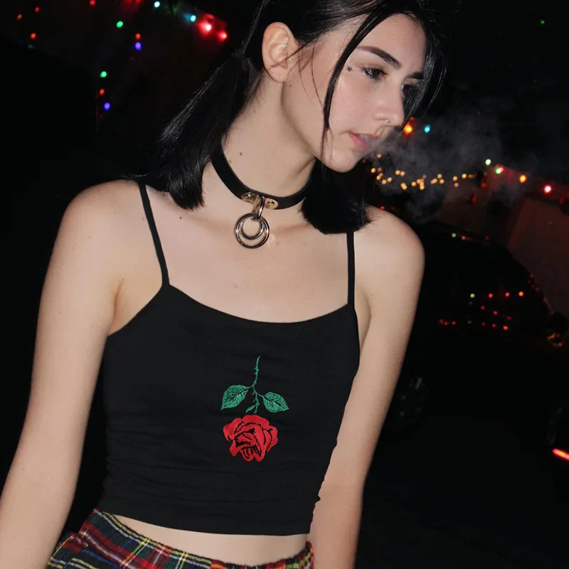 Punk Style Black Rose Embroidery Women Camis High Street Backless Crop Top Gothic Summer Crop Feminino Camisole Cotton Vest
Punk Style Black Rose Embroidery Women Camis High Street Backless Crop Top Gothic Summer Crop Feminino Camisole Cotton Vest