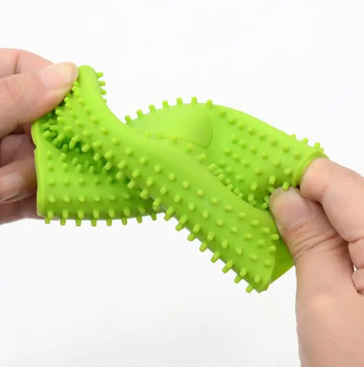 2019 New Massage Clean Hair Brush Wool Pet Cleaner Dog Cat Bath Comb Soft Silicone Brush Care Tool pet grooming supplies
2019 New Massage Clean Hair Brush Wool Pet Cleaner Dog Cat Bath Comb Soft Silicone Brush Care Tool pet grooming supplies