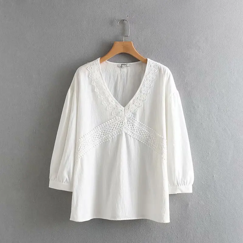 new women elegant v neck lace crechet decoration casual smock blouse shirt women white cotton blusas chic summer tops LS3551
new women elegant v neck lace crechet decoration casual smock blouse shirt women white cotton blusas chic summer tops LS3551