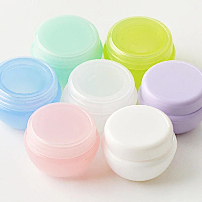 Refillable Bottles Plastic Empty Makeup Jar Pot Travel Face Cream/Lotion/Cosmetic Container Random Color
Refillable Bottles Plastic Empty Makeup Jar Pot Travel Face Cream/Lotion/Cosmetic Container Random Color