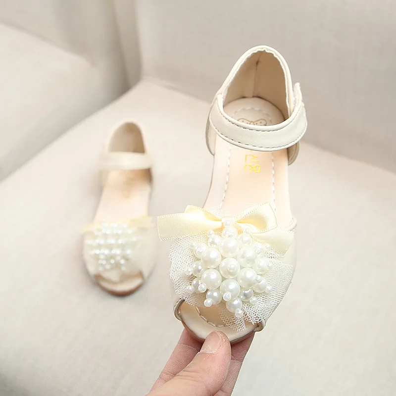 Baby Girl Sandals Hot Summer Girls Soft Beach Sandals Pink White Pearl Beading Children Princess Flat Sandals EU Size 21-30
Baby Girl Sandals Hot Summer Girls Soft Beach Sandals Pink White Pearl Beading Children Princess Flat Sandals EU Size 21-30