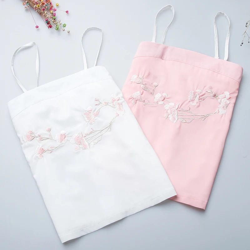 2020 cheongsam chinese style crop top chinese traditional clothing qipao dress cheongsam oriental dress hanfu camisole tank top
2020 cheongsam chinese style crop top chinese traditional clothing qipao dress cheongsam oriental dress hanfu camisole tank top