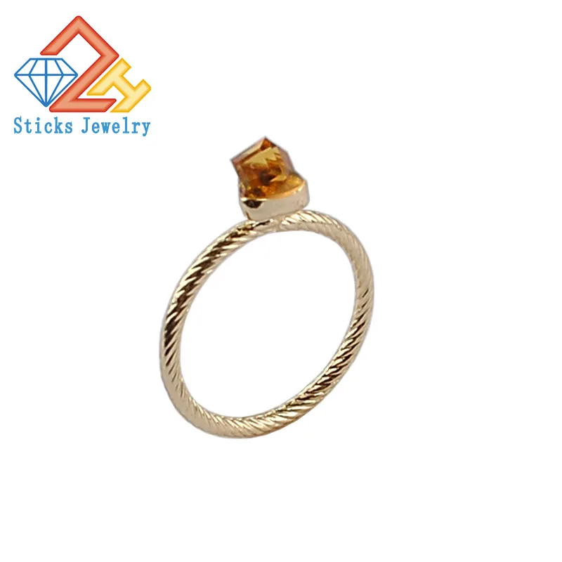 Korean wedding alloy 2015 new fashion design three-dimensional square crystal ring female gold-plated jewelry, free shipping
Korean wedding alloy 2015 new fashion design three-dimensional square crystal ring female gold-plated jewelry, free shipping
