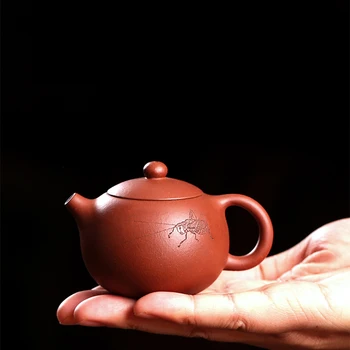 100ML Yixing Raw Ore Purple Clay Mini Teapot Handmade 7 Holes Zisha Xishi Pot Black Tea Dahongpao Art Kettle Small Decoration
100ML Yixing Raw Ore Purple Clay Mini Teapot Handmade 7 Holes Zisha Xishi Pot Black Tea Dahongpao Art Kettle Small Decoration