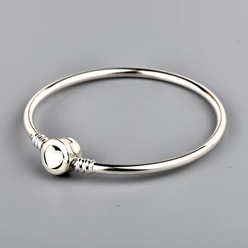 SALE Round buckle Classic Authentic 100% 925 Sterling Silver white Enamel heart Snake Chain Bangle & Bracelet Luxury Jewelry
SALE Round buckle Classic Authentic 100% 925 Sterling Silver white Enamel heart Snake Chain Bangle & Bracelet Luxury Jewelry