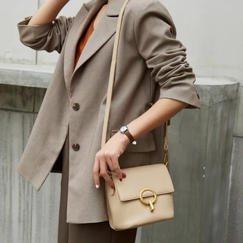 Luxury Women Bags Designer Fashion Portable Lock Small Square Bags Chic Style Shoulder Messenger Bag Brand Crossbody 2019
Luxury Women Bags Designer Fashion Portable Lock Small Square Bags Chic Style Shoulder Messenger Bag Brand Crossbody 2019