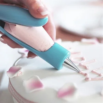 New Food grade ABS + Metal Baking Tools Cake Kitchen Accessories Tool Decorative Spray Gun Bag Decorating Mouth Set Cake Squeeze
New Food grade ABS + Metal Baking Tools Cake Kitchen Accessories Tool Decorative Spray Gun Bag Decorating Mouth Set Cake Squeeze