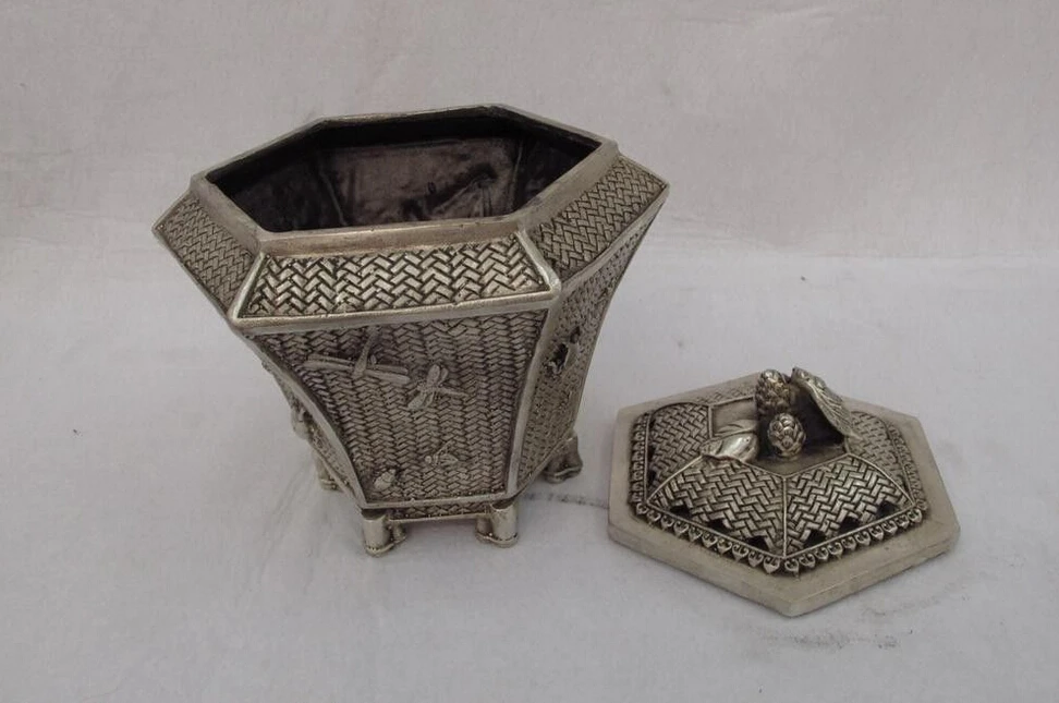 7.5 Chinese Buddhism Temple White Copper Silver Maemi Pot Censer incense burner
7.5 Chinese Buddhism Temple White Copper Silver Maemi Pot Censer incense burner