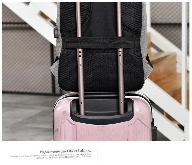 8558656566_184673619_conew1