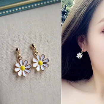 2019 new fashion statement earrings short and long floral earrings for women hang dangle pendant earrings charm jewelry 
2019 new fashion statement earrings short and long floral earrings for women hang dangle pendant earrings charm jewelry