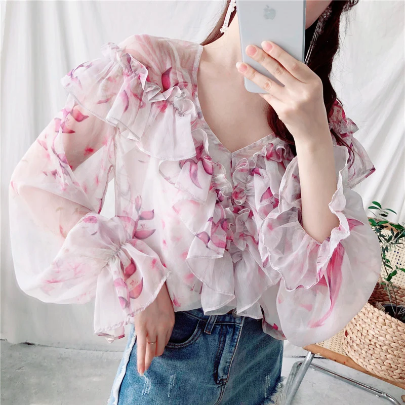 BGTEEVER Sexy Ruffle Chiffon Blouse Shirt Floral Flare Sleeve Deep V neck Women Blouses 2018 Casual Transparent Elegant Tops
BGTEEVER Sexy Ruffle Chiffon Blouse Shirt Floral Flare Sleeve Deep V neck Women Blouses 2018 Casual Transparent Elegant Tops